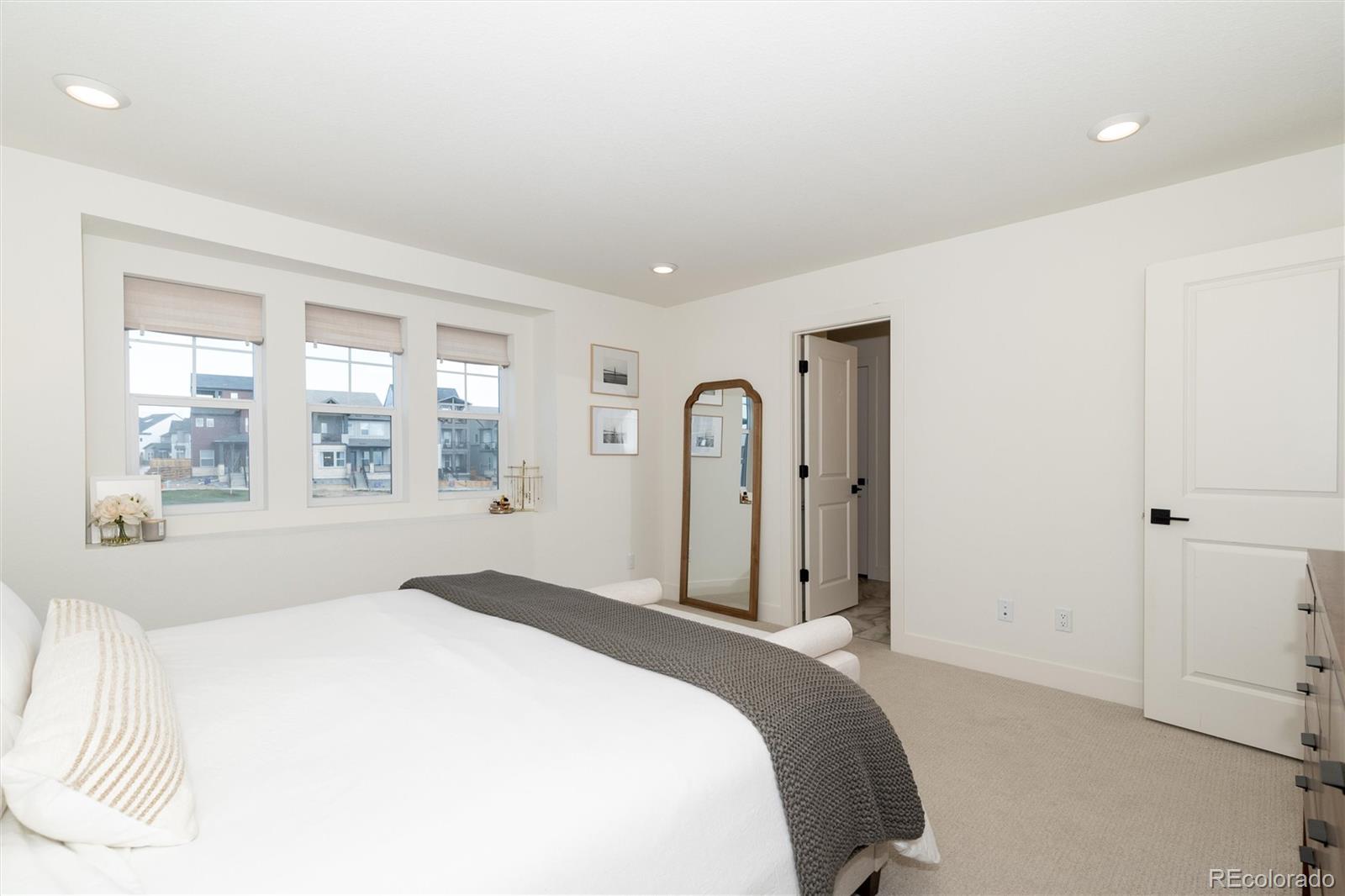 16648 Shoshone Street