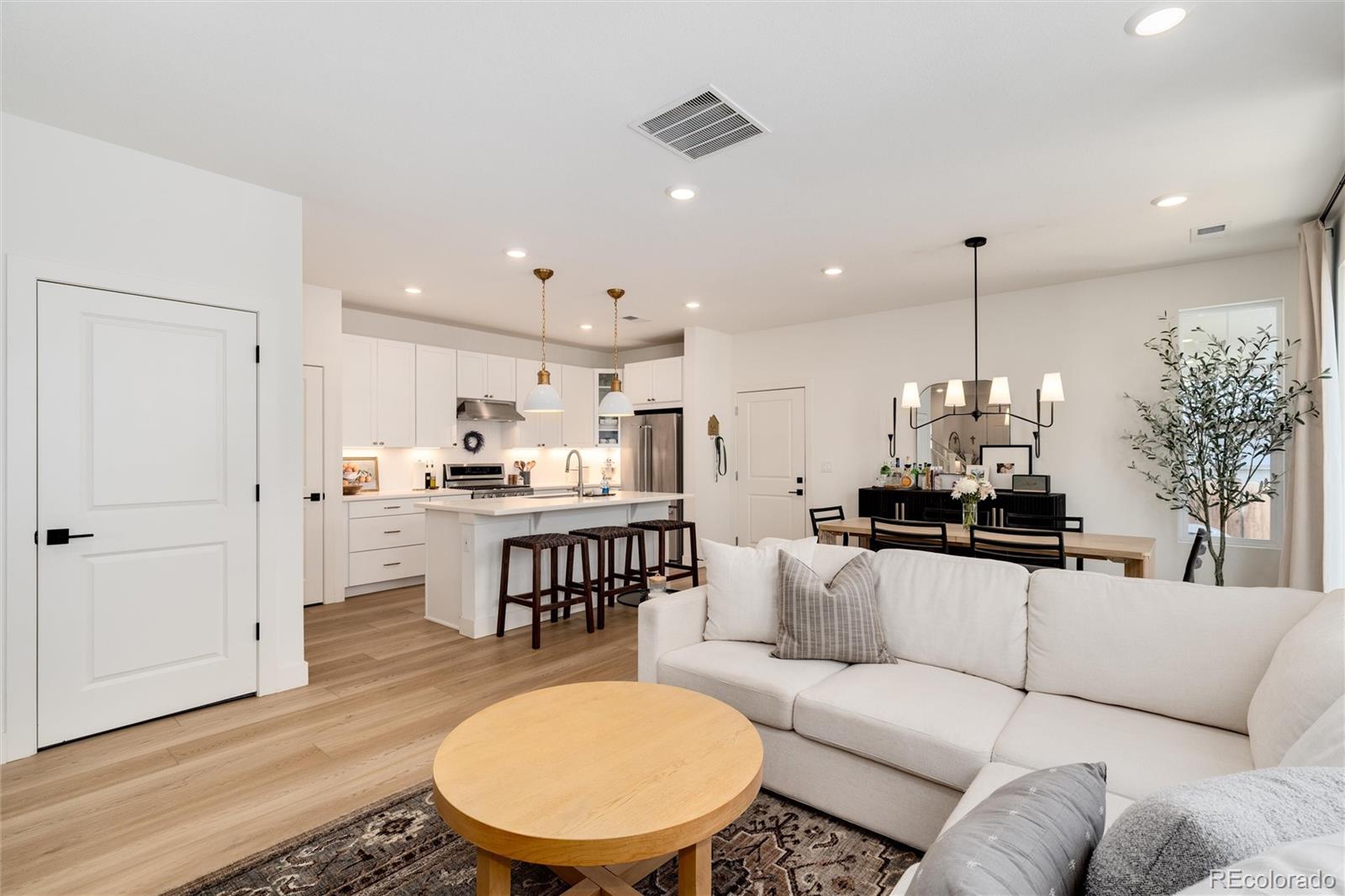 16648 Shoshone Street