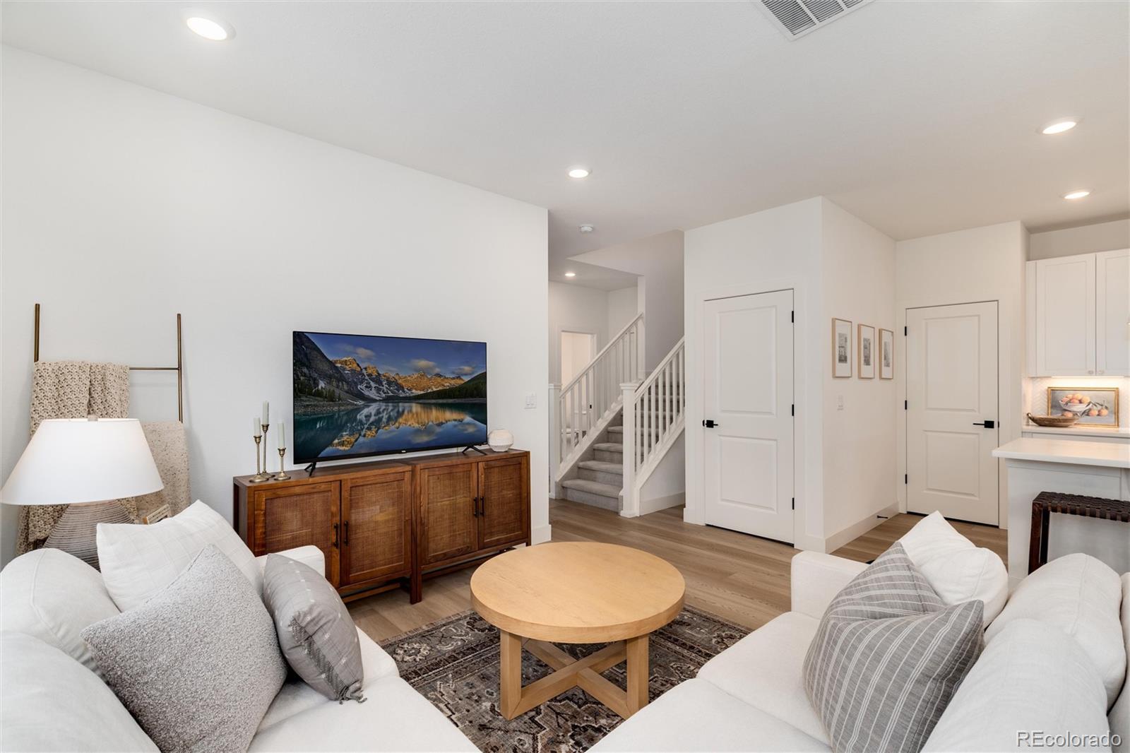 16648 Shoshone Street