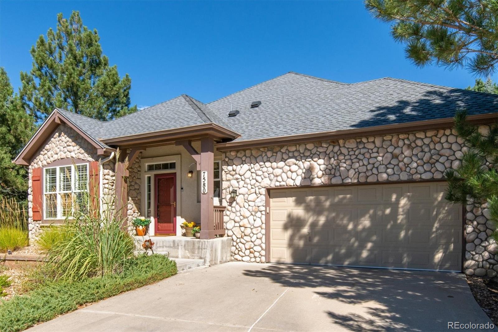 7580 Loveland Circle