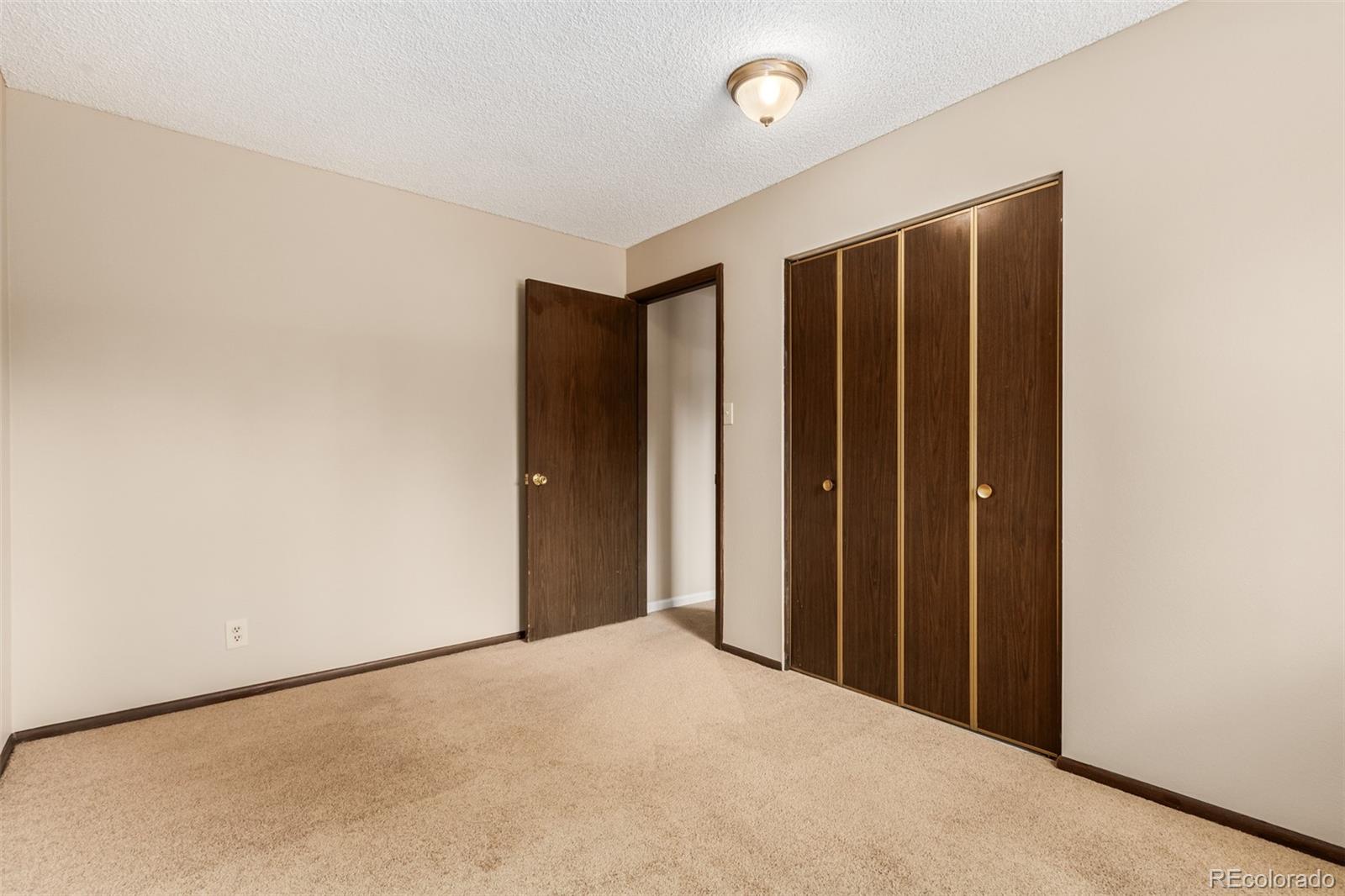 7172 S Washington Street