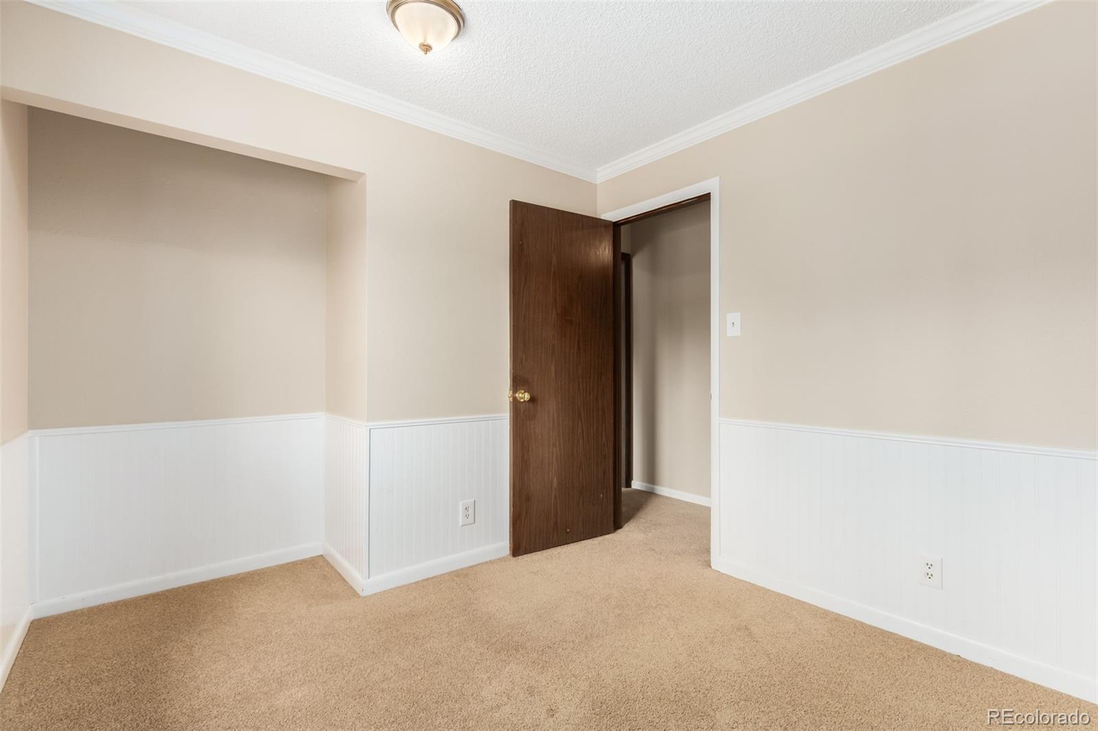 7172 S Washington Street