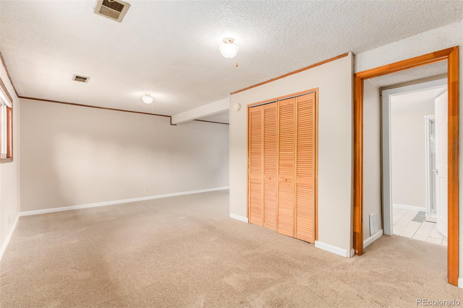 7172 S Washington Street