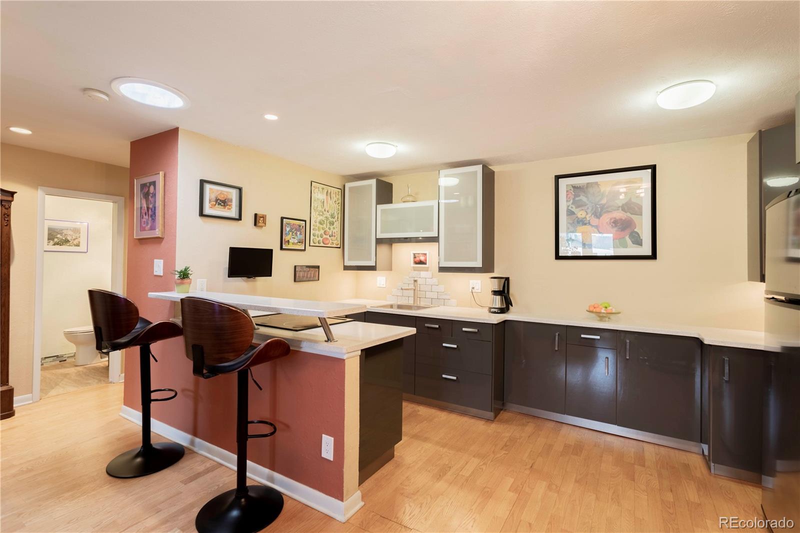 252 N Pennsylvania Street Unit: 605