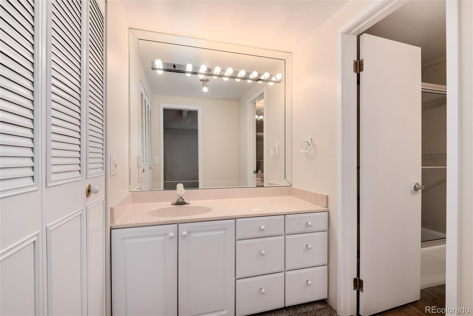 7865 E Mississippi Avenue Unit: 702