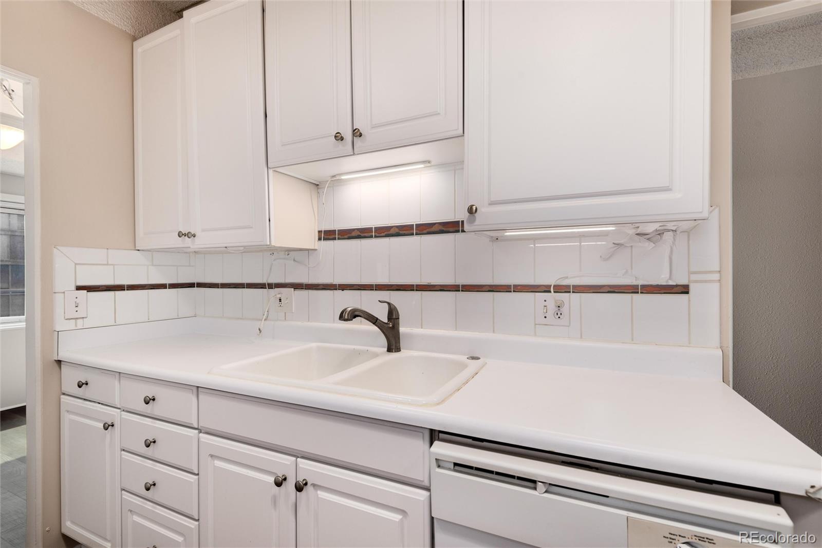 7865 E Mississippi Avenue Unit: 702