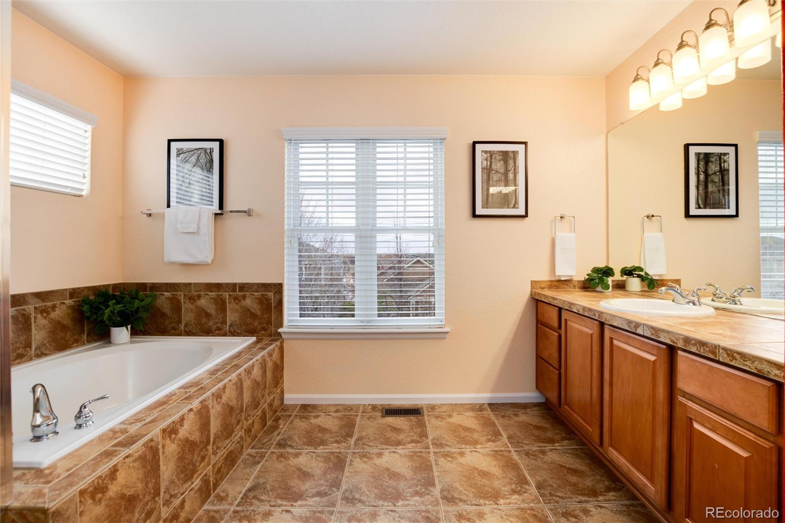 16544 E Blackthorn Way