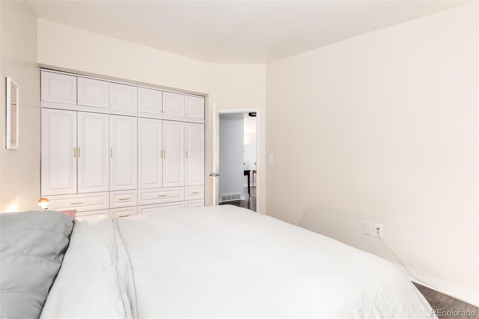 11899 Bellaire Circle