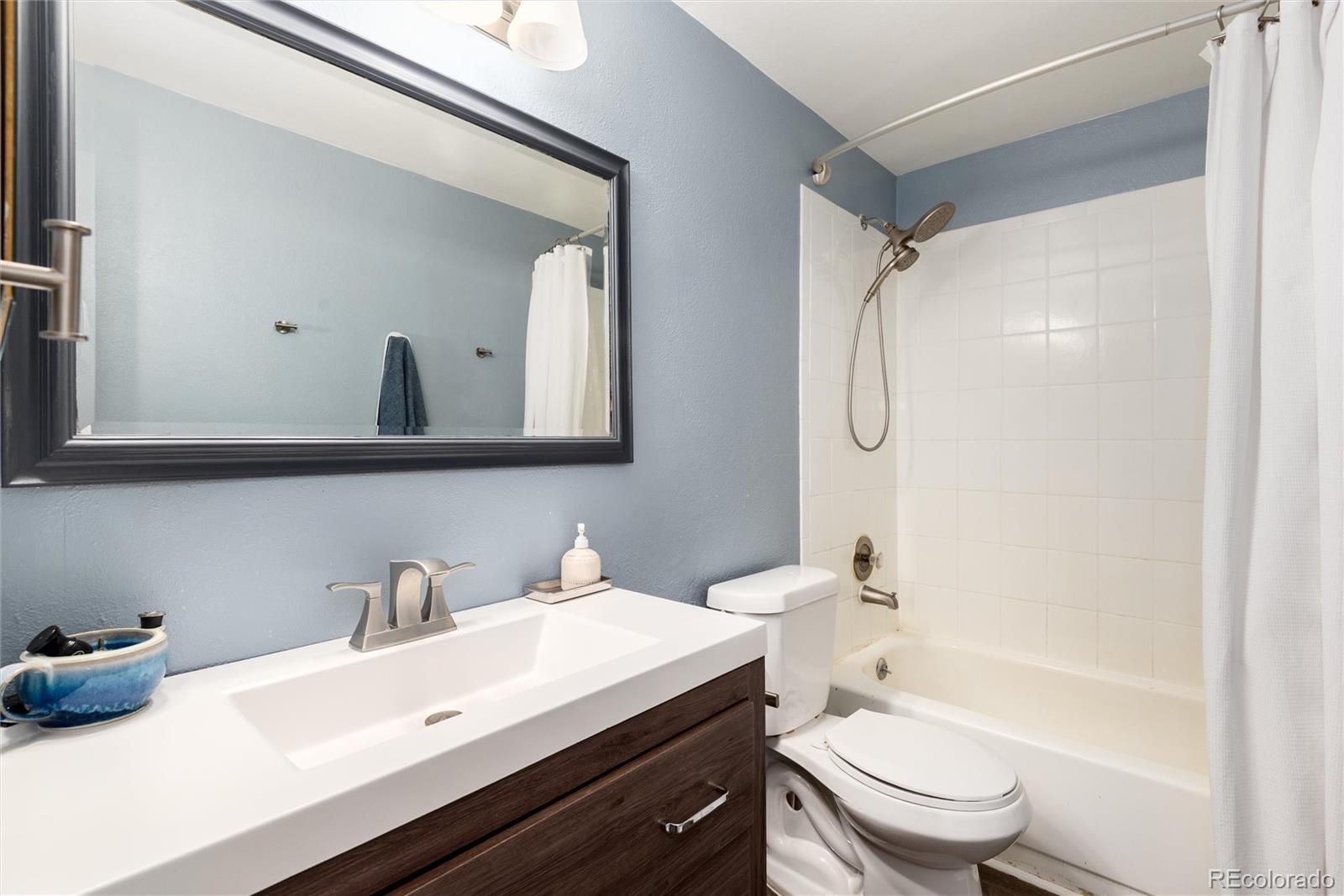 11899 Bellaire Circle