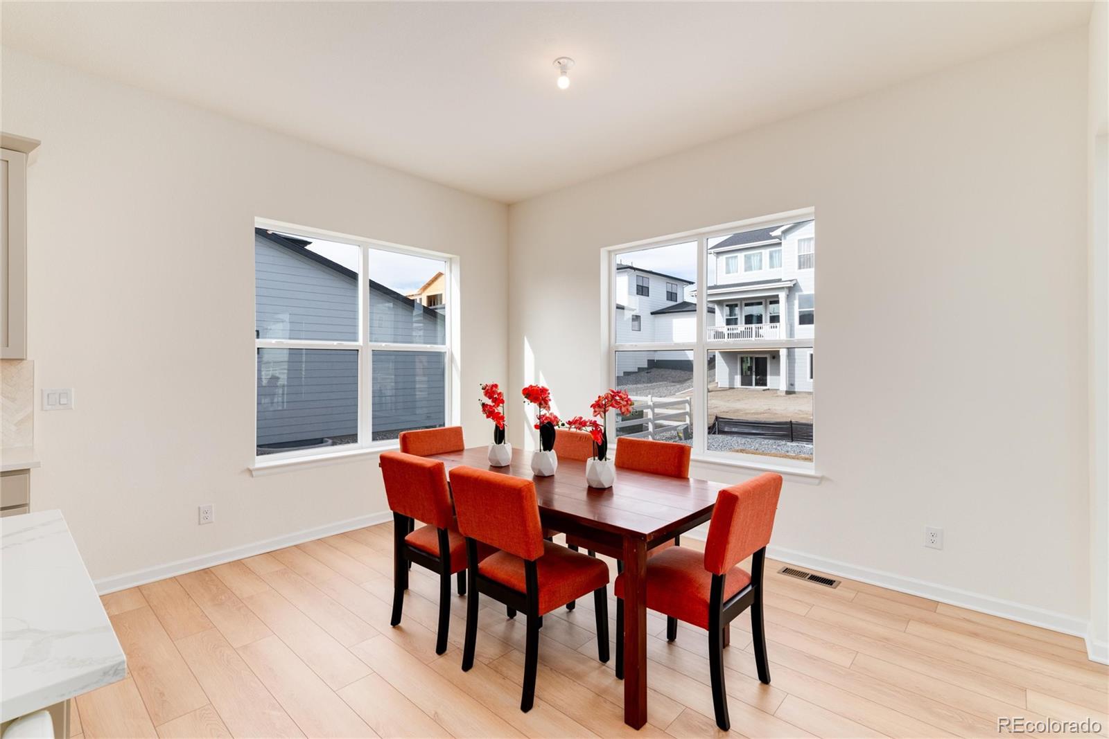 5633 Loma Vista Drive