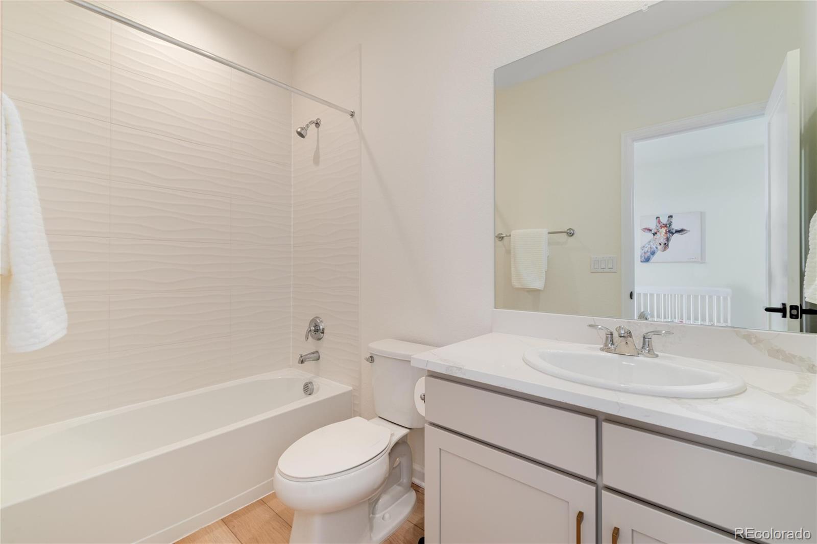 5633 Loma Vista Drive