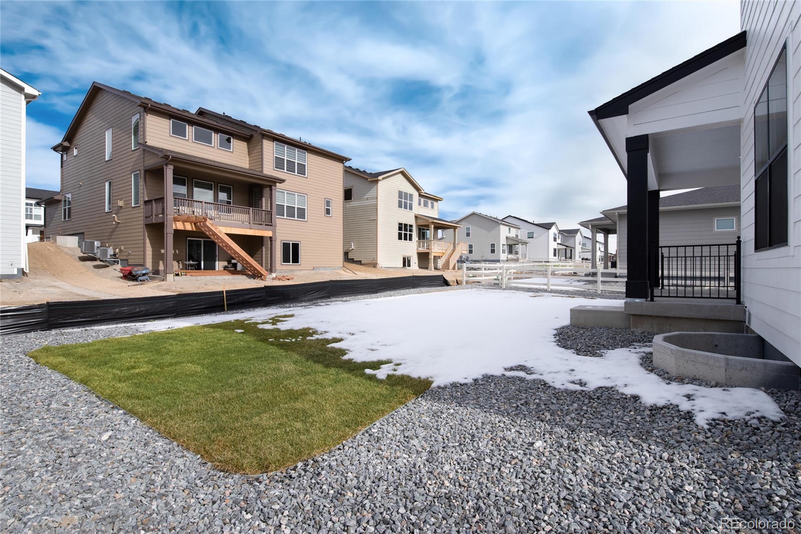 5633 Loma Vista Drive