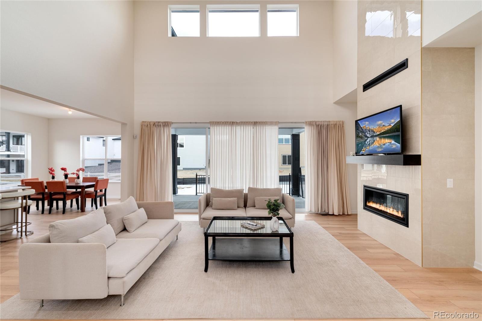 5633 Loma Vista Drive