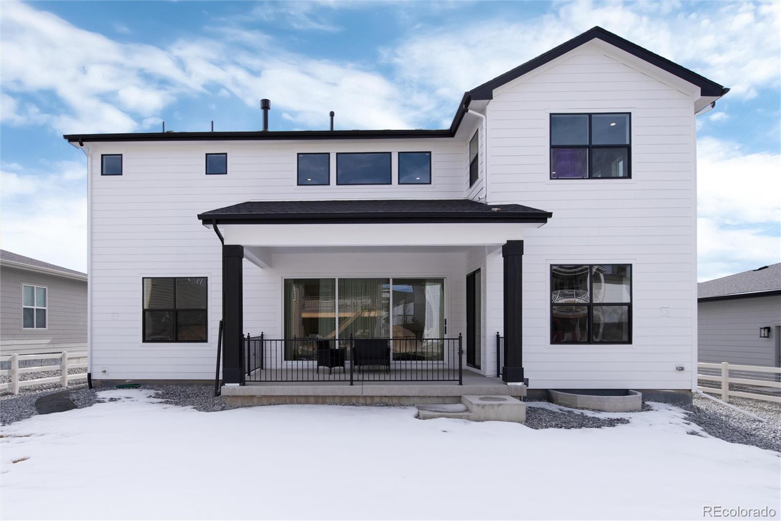 5633 Loma Vista Drive