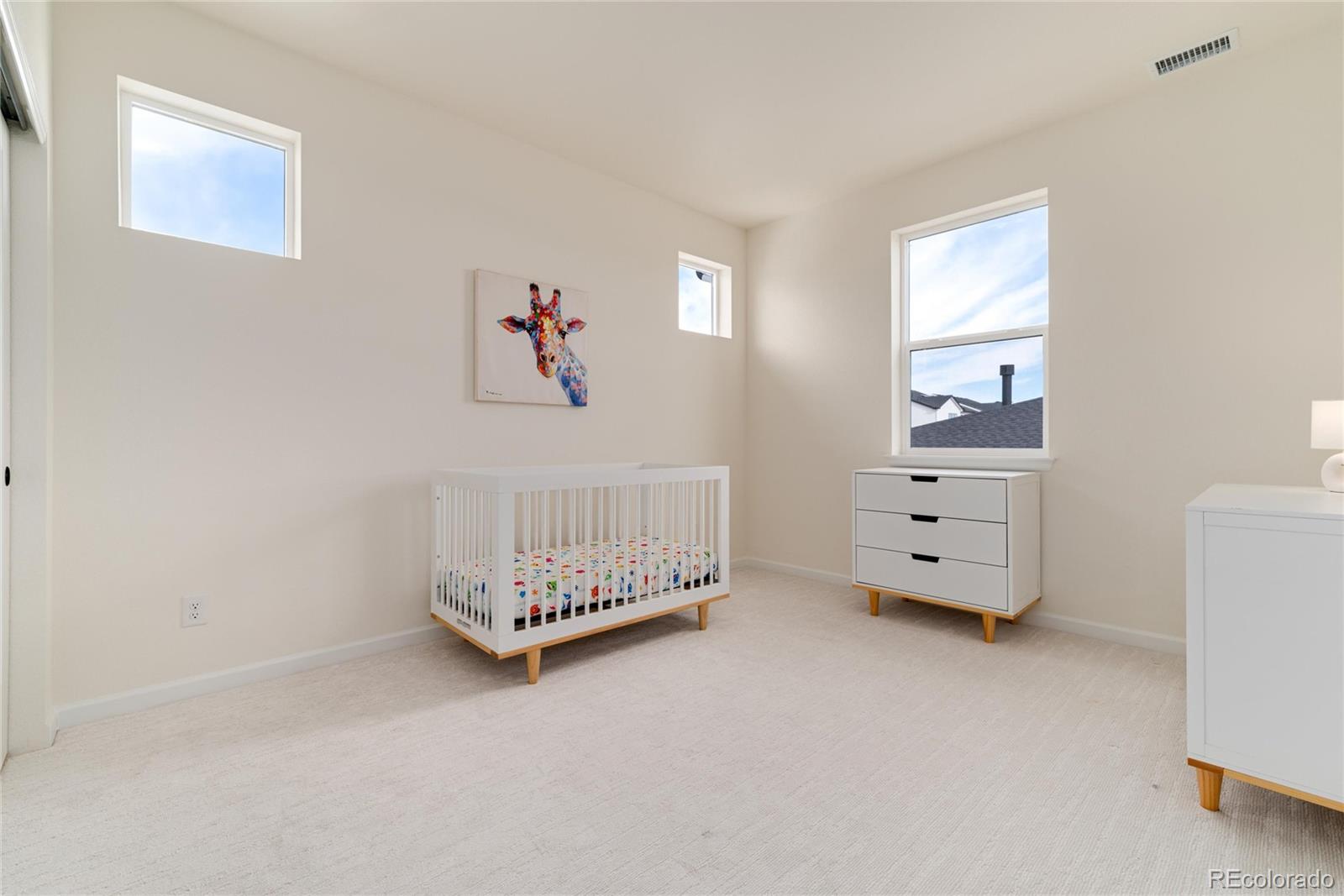 5633 Loma Vista Drive