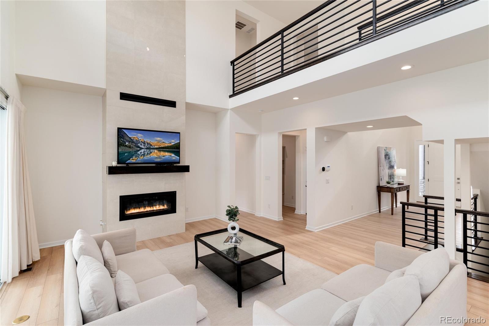 5633 Loma Vista Drive