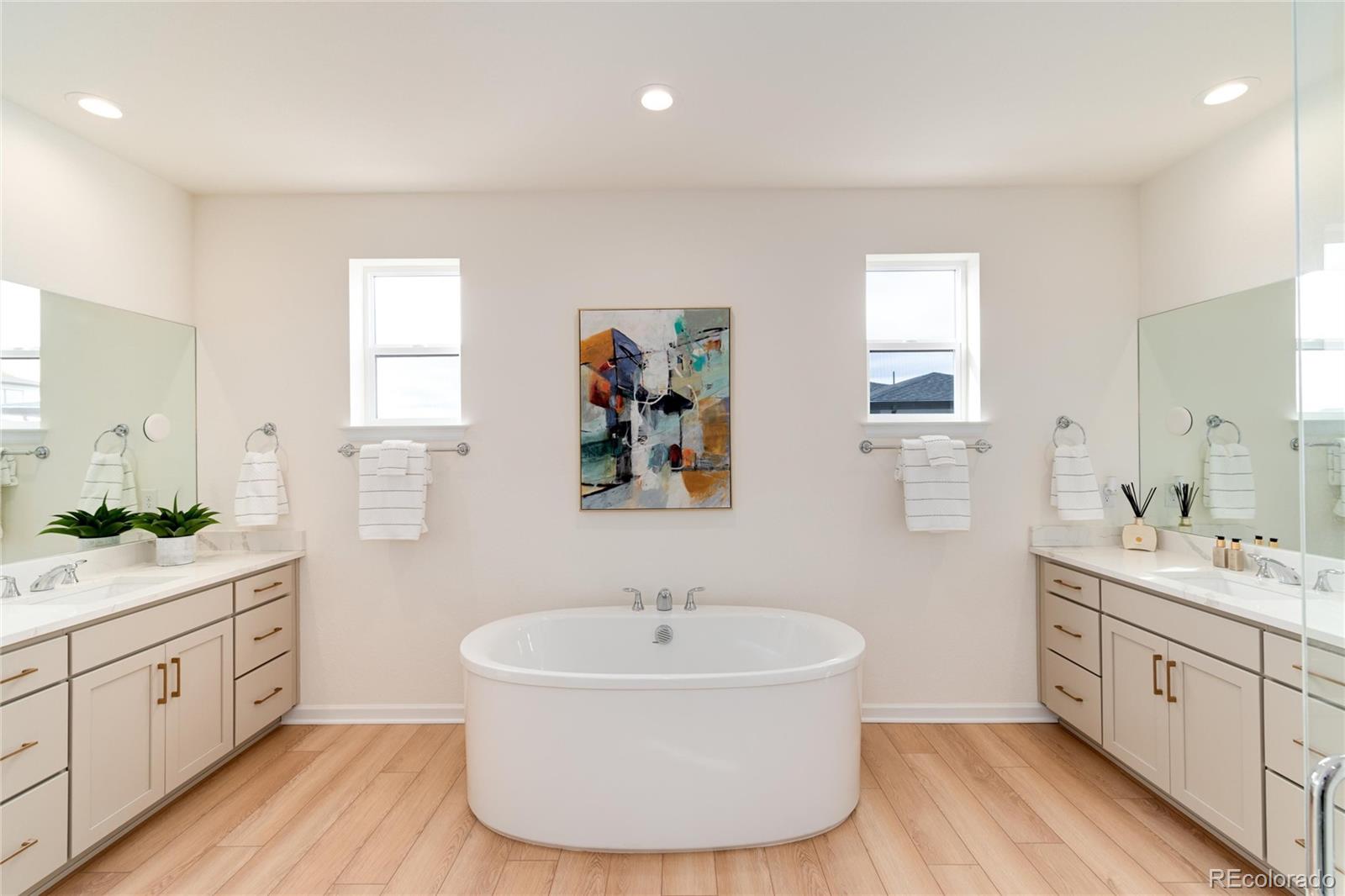 5633 Loma Vista Drive