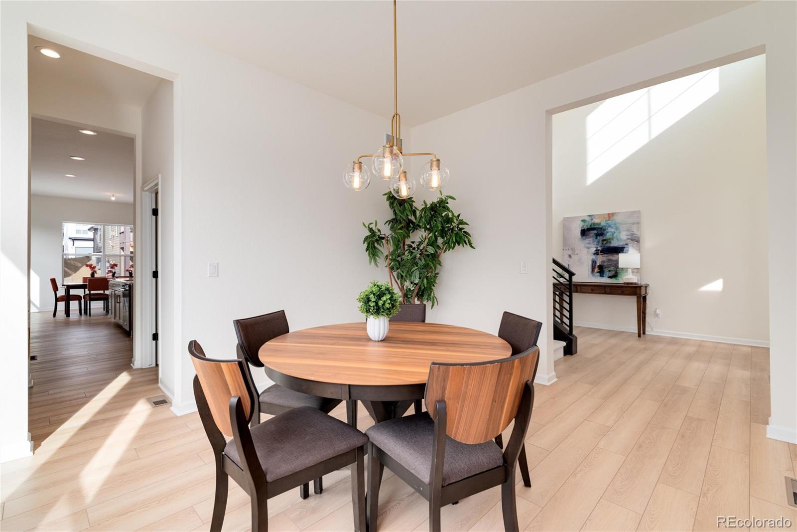 5633 Loma Vista Drive