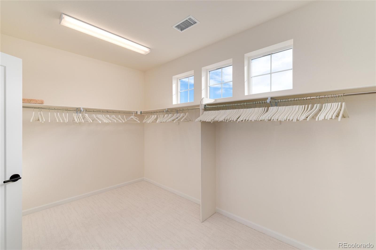 5633 Loma Vista Drive