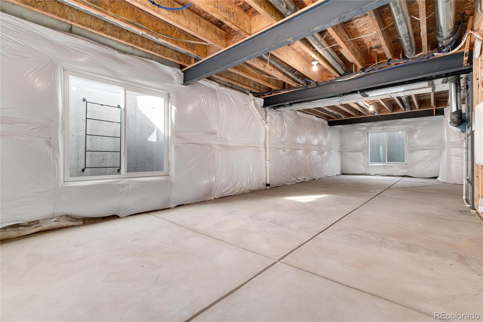 5633 Loma Vista Drive