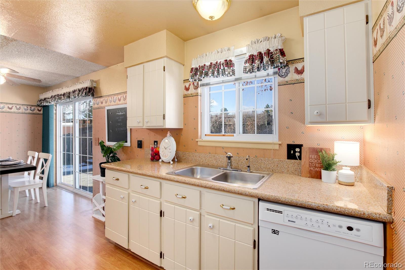 6325 S Johnson Street