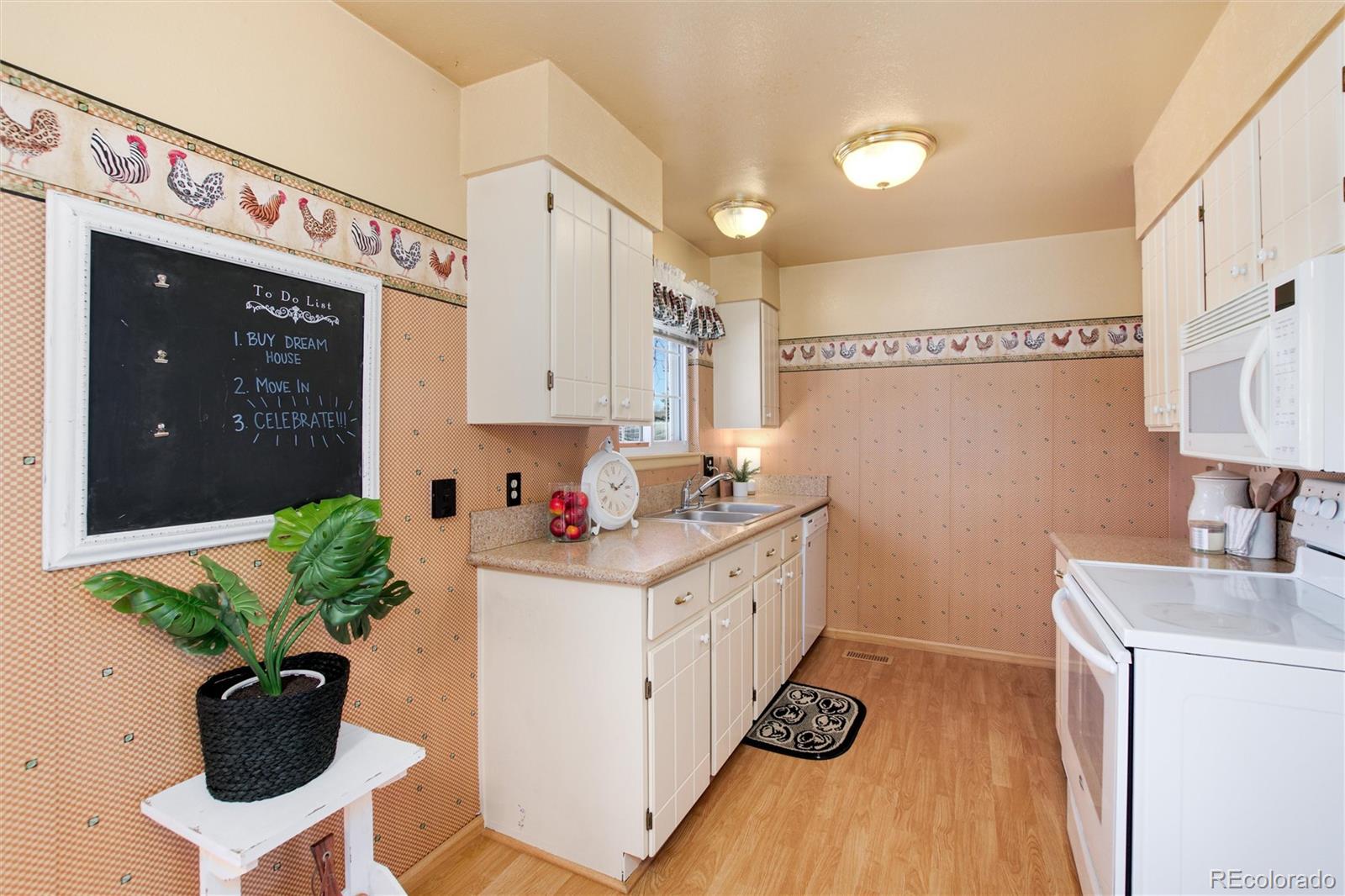 6325 S Johnson Street