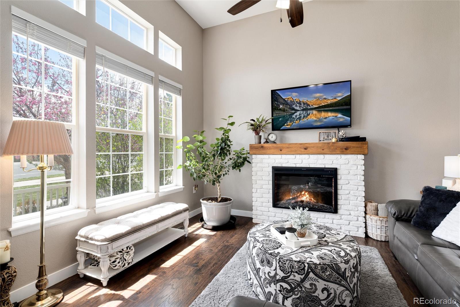 1522 Chimney Peak Drive