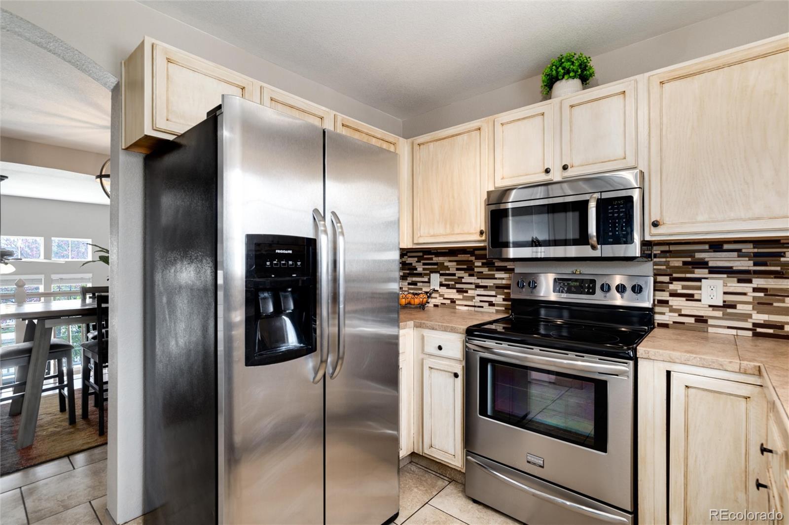 1522 Chimney Peak Drive