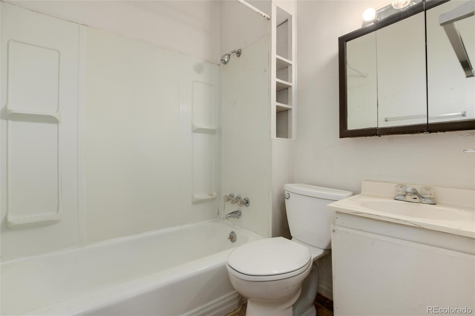 2822 S Cherokee Street