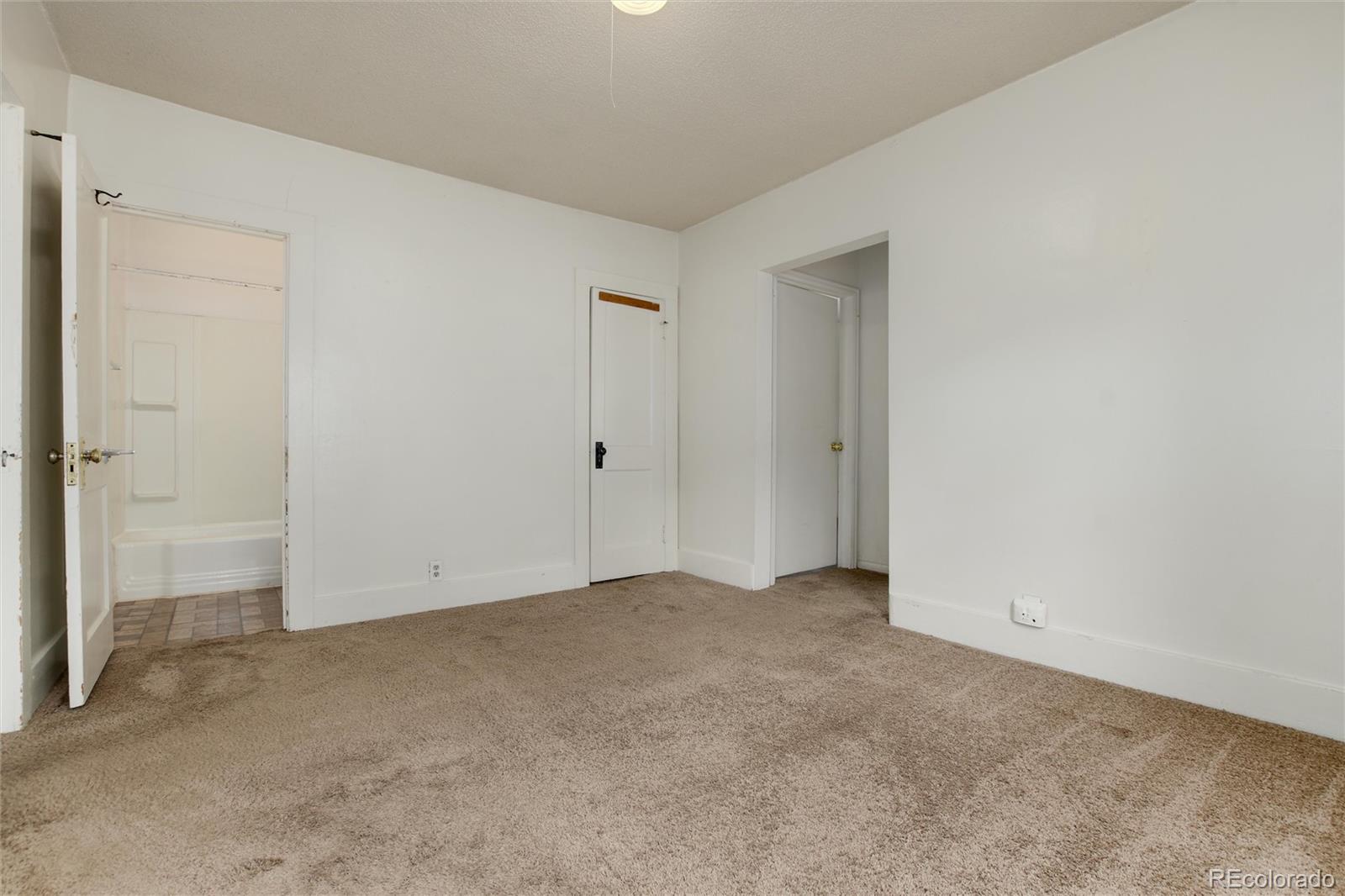 2822 S Cherokee Street