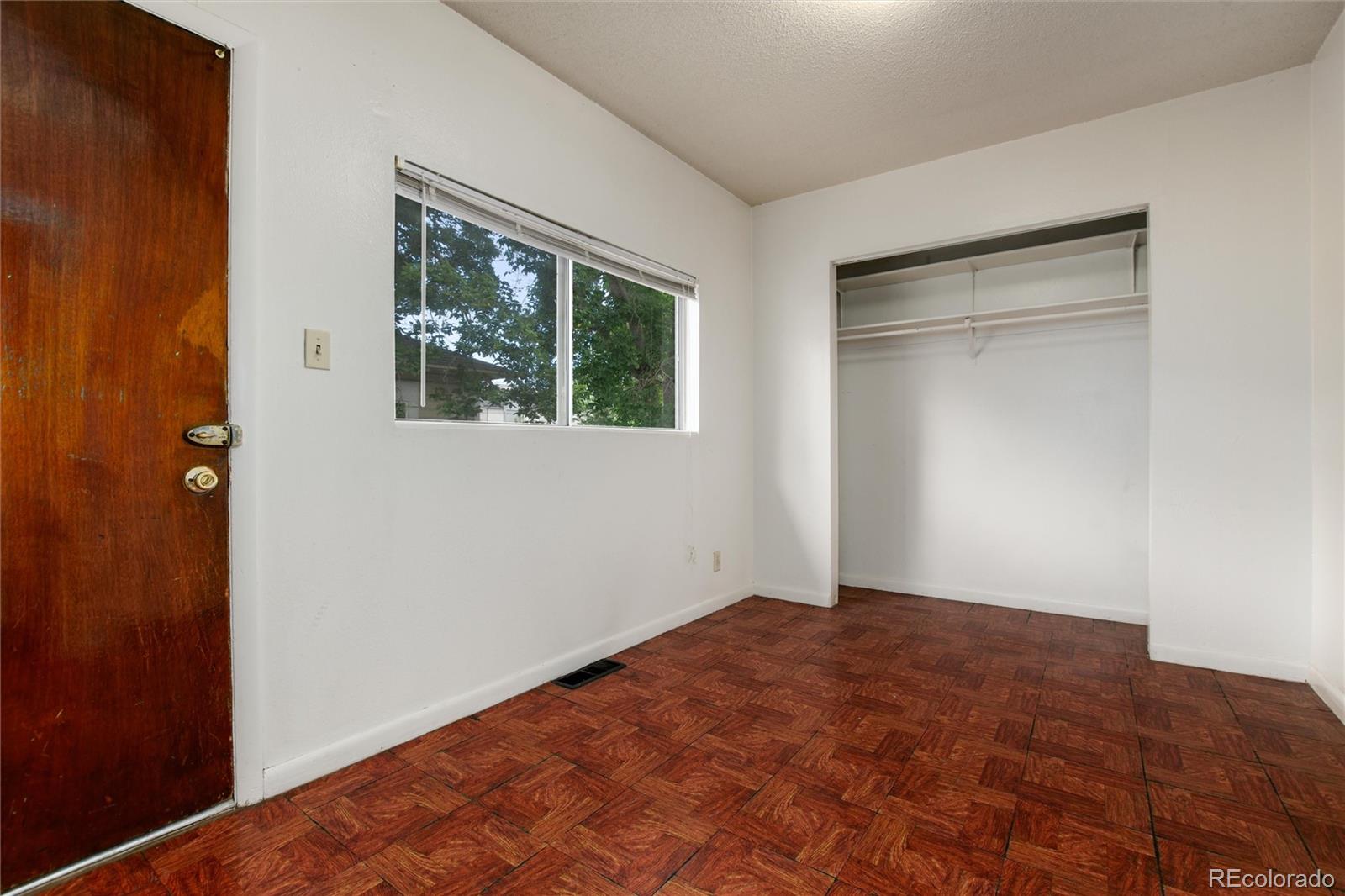 2822 S Cherokee Street