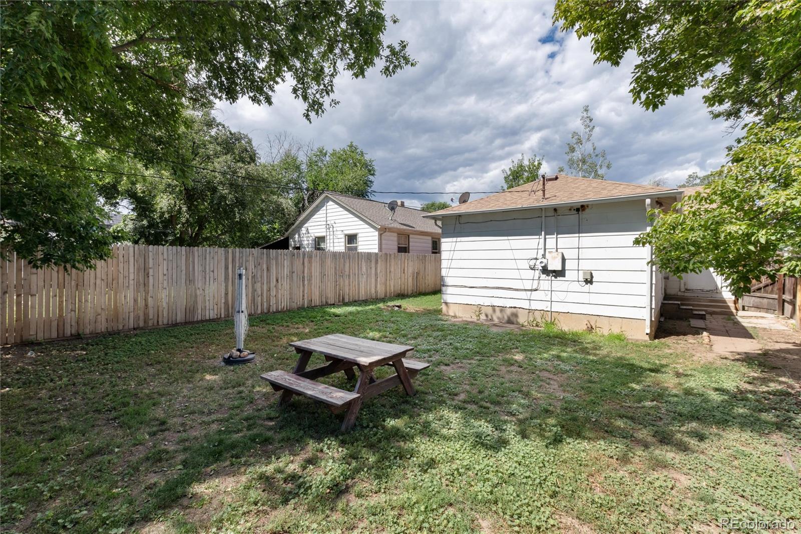 2822 S Cherokee Street