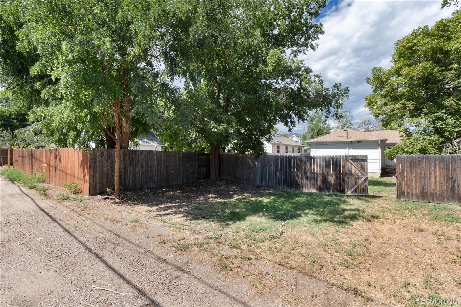 2822 S Cherokee Street