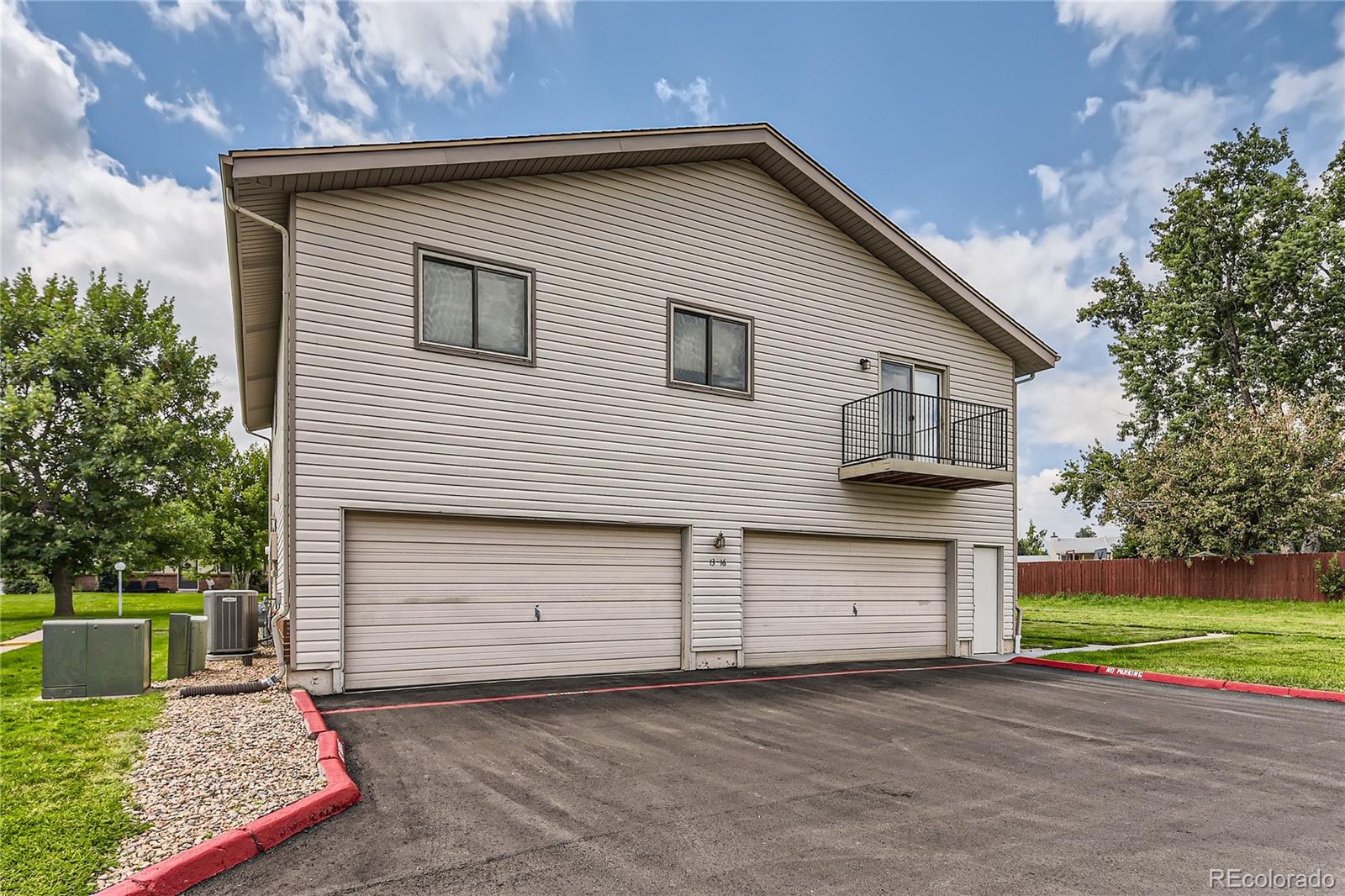 3225 S Garrison Street Unit: 15