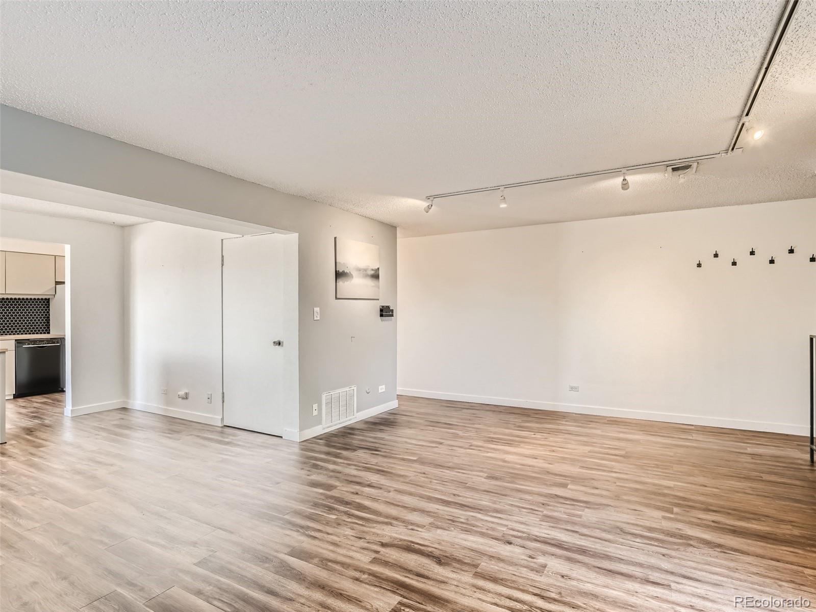 2917 S Locust Street