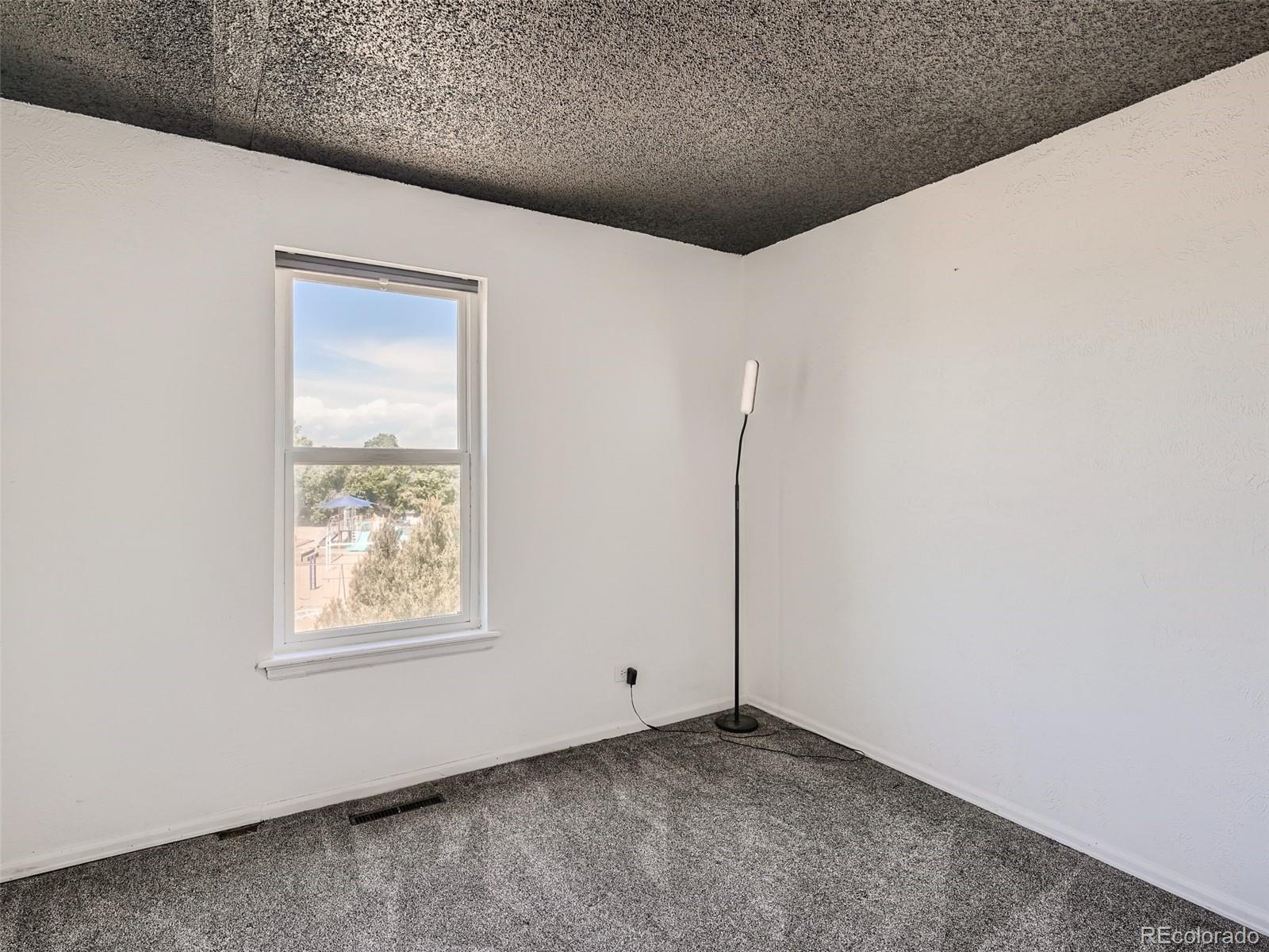 2917 S Locust Street