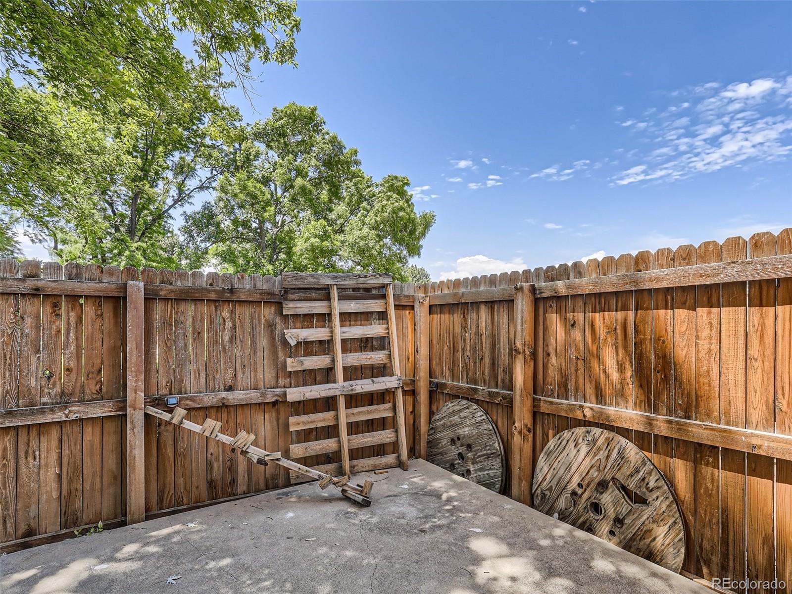 2917 S Locust Street