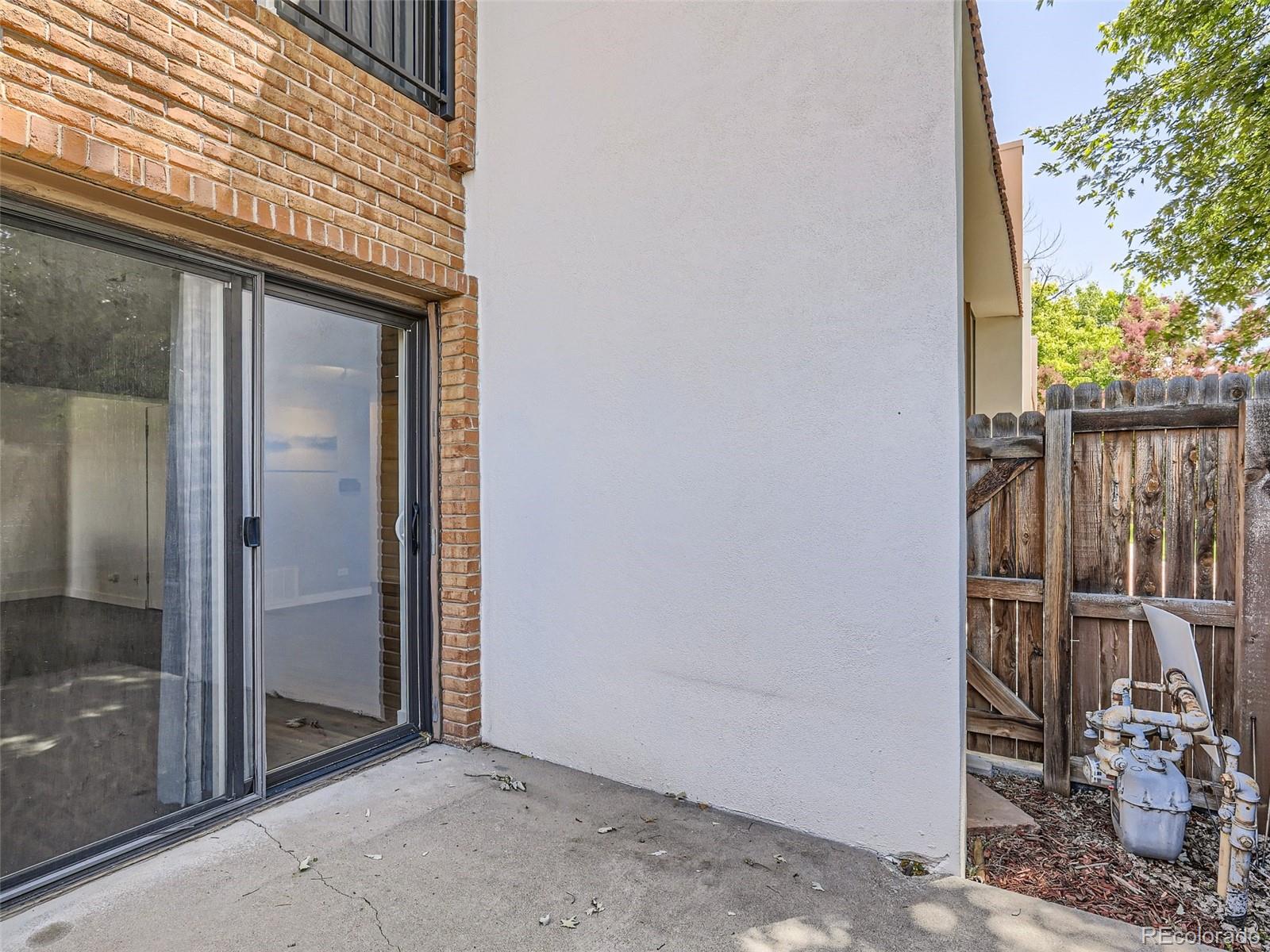 2917 S Locust Street