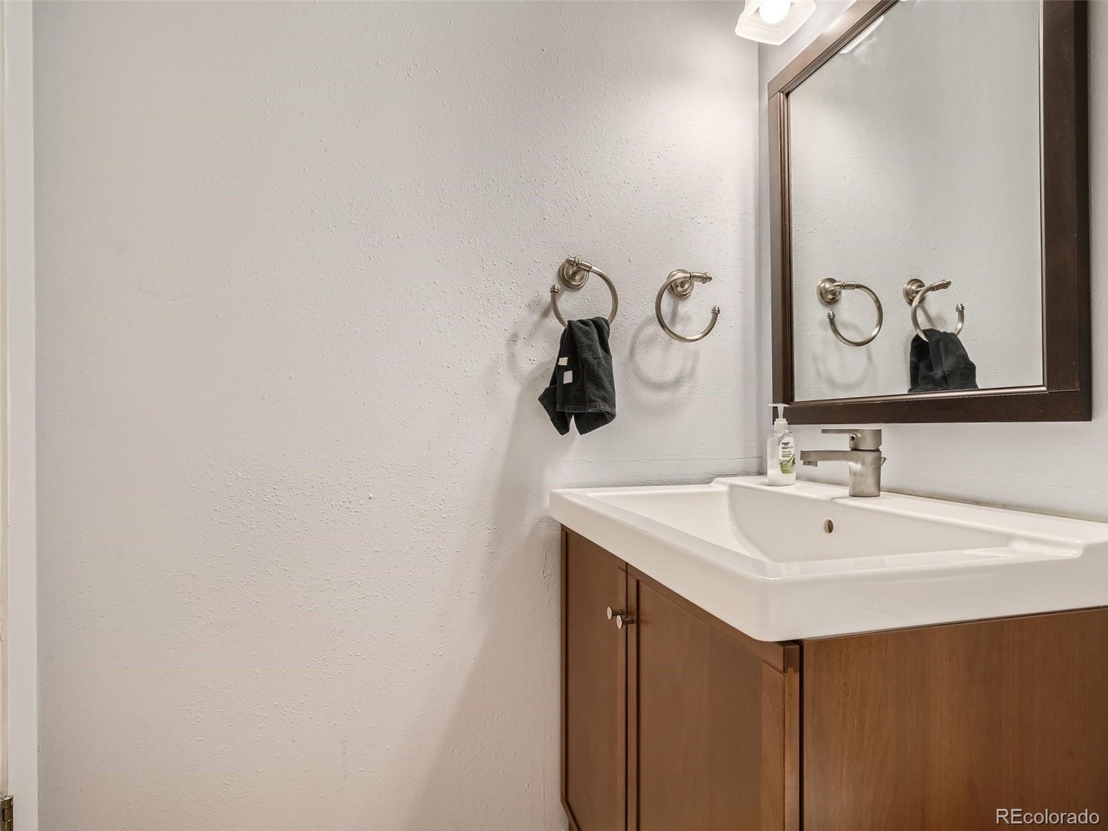 2917 S Locust Street