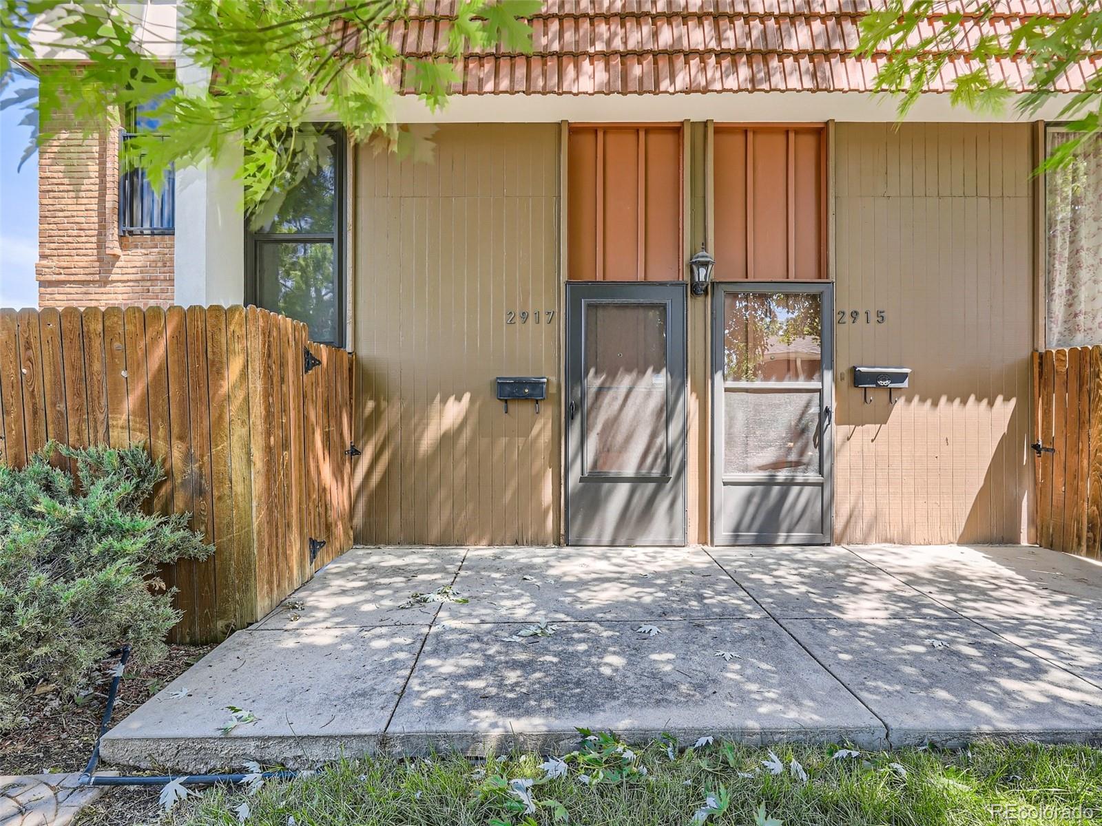 2917 S Locust Street