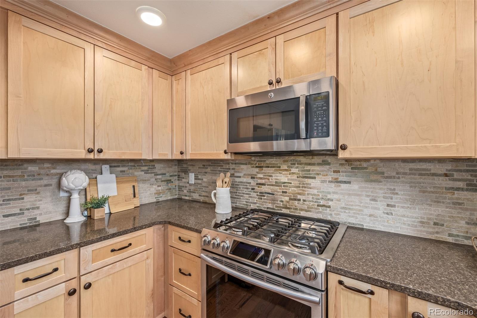 116 S Lindsey Street