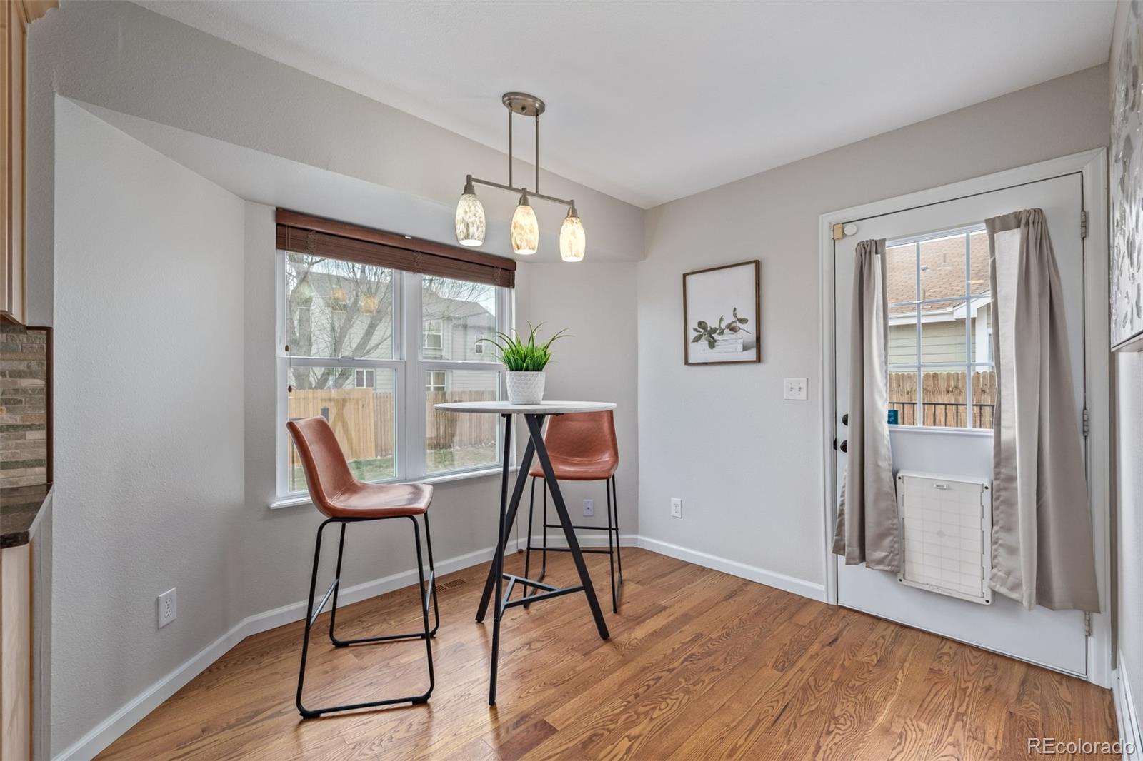 116 S Lindsey Street