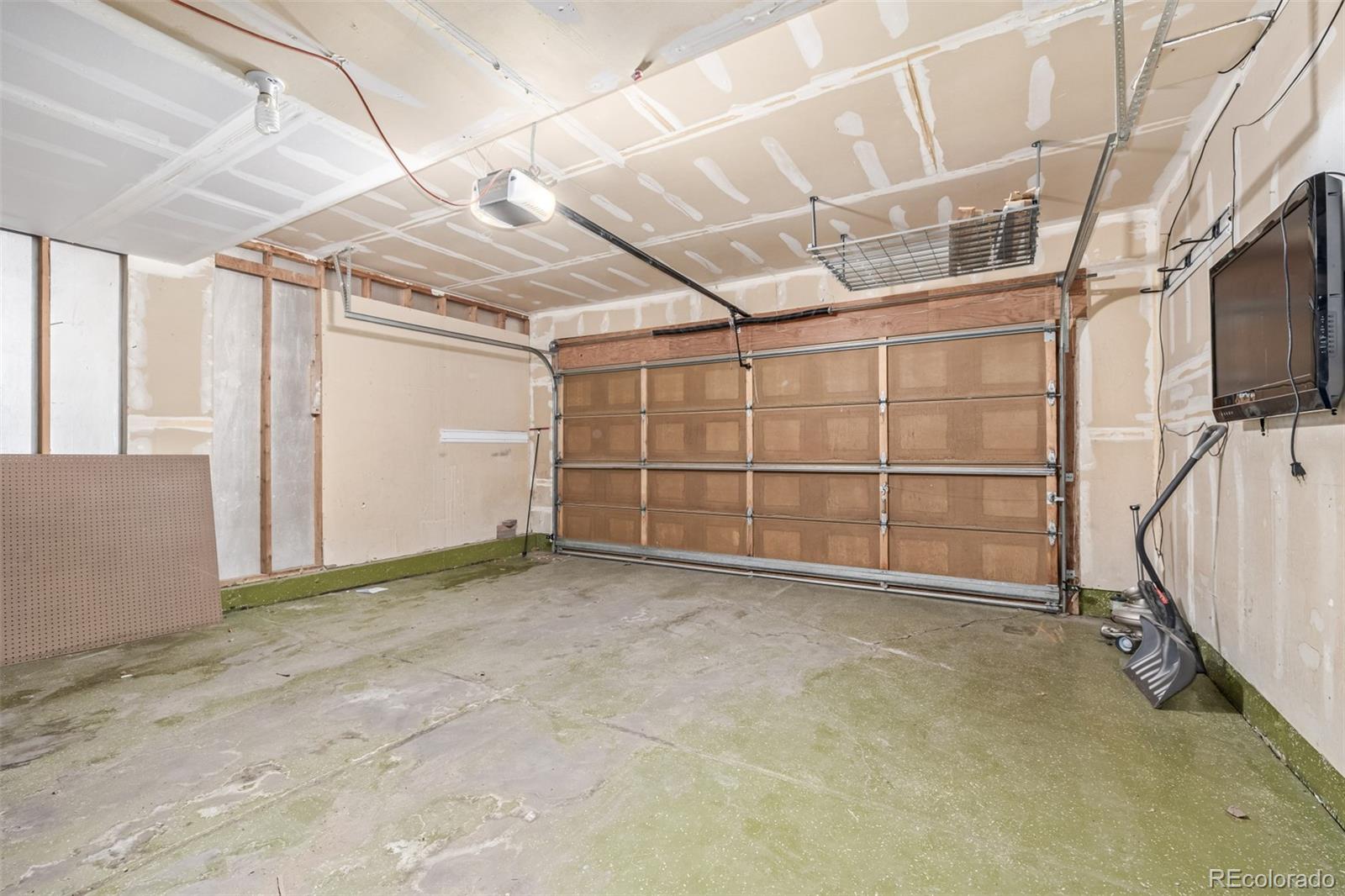 116 S Lindsey Street