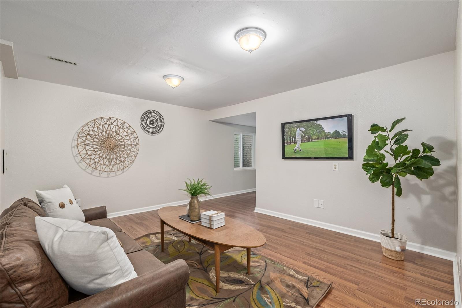 116 S Lindsey Street