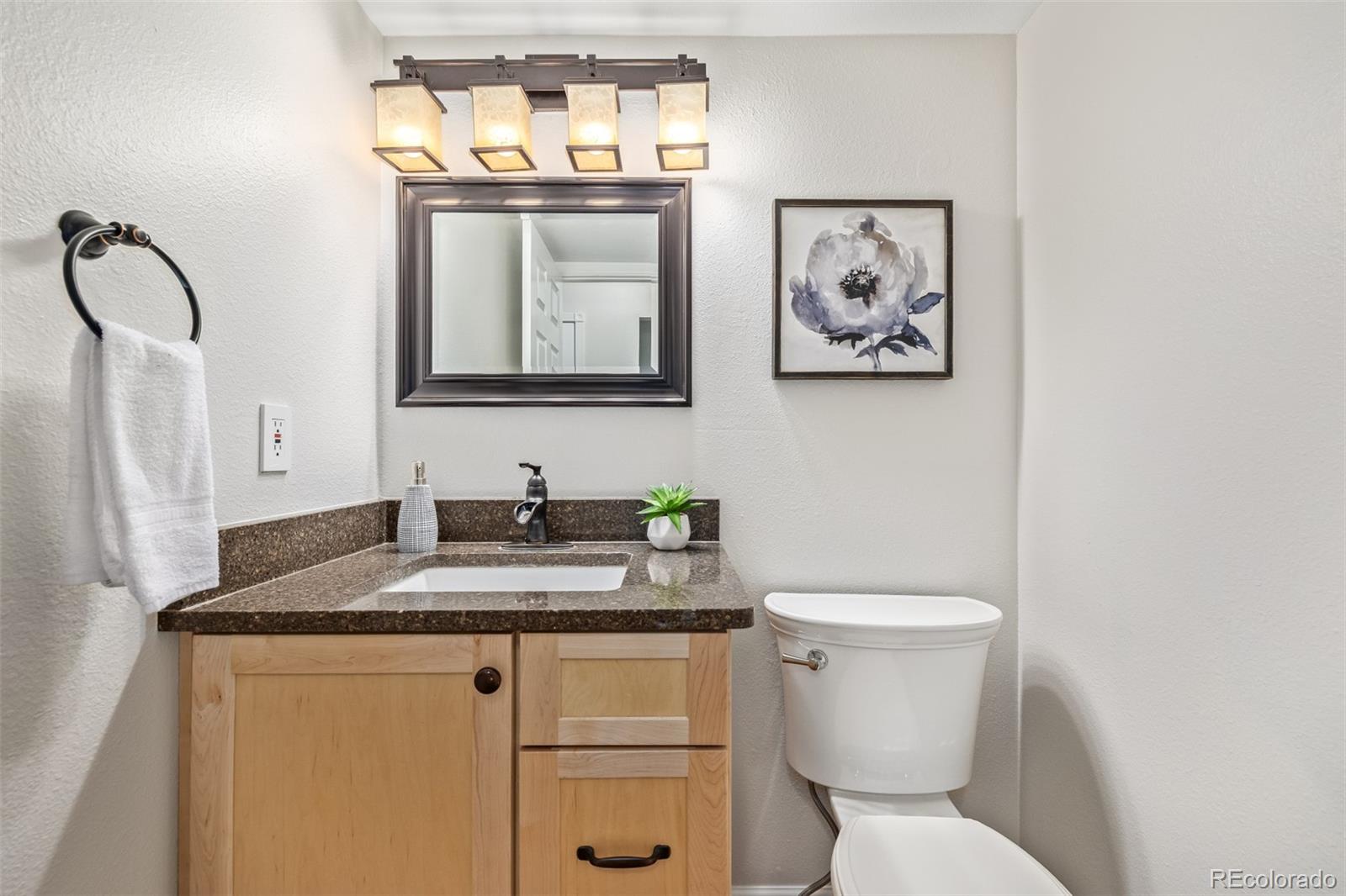 116 S Lindsey Street