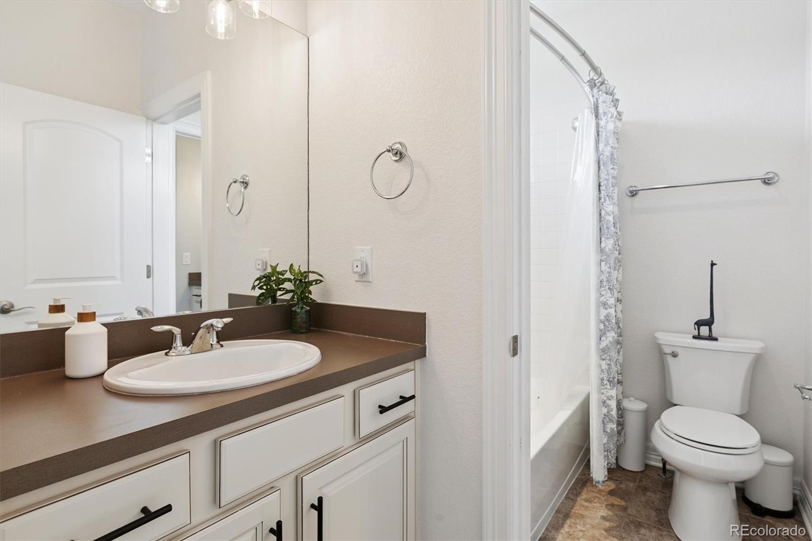 21815 E Idyllwilde Drive