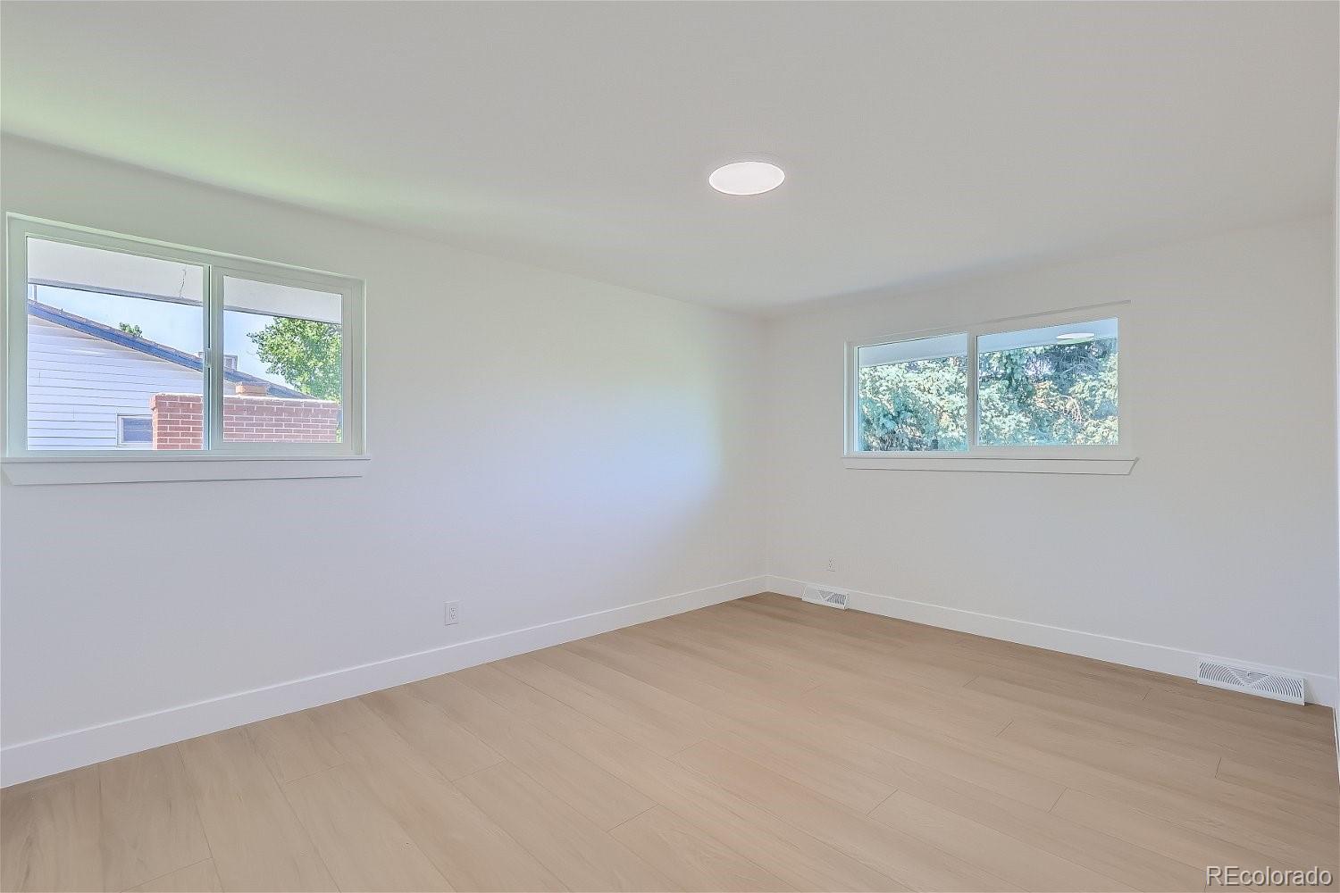 4070 S Spruce Street