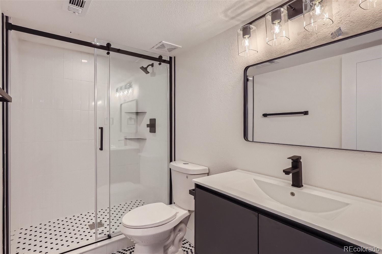 4070 S Spruce Street