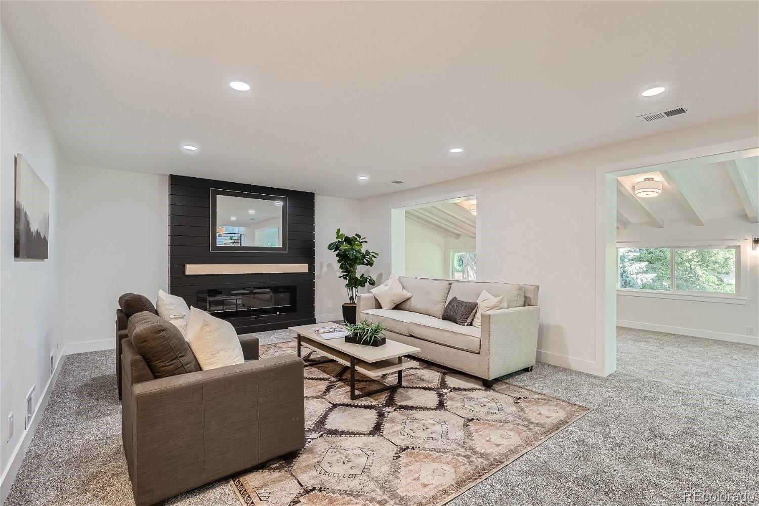 4070 S Spruce Street