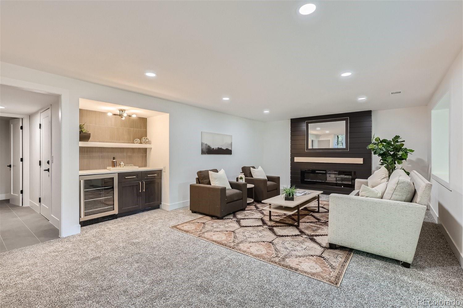 4070 S Spruce Street